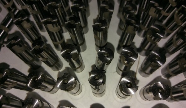 Виробництво плунжеров для плунжерній пари.